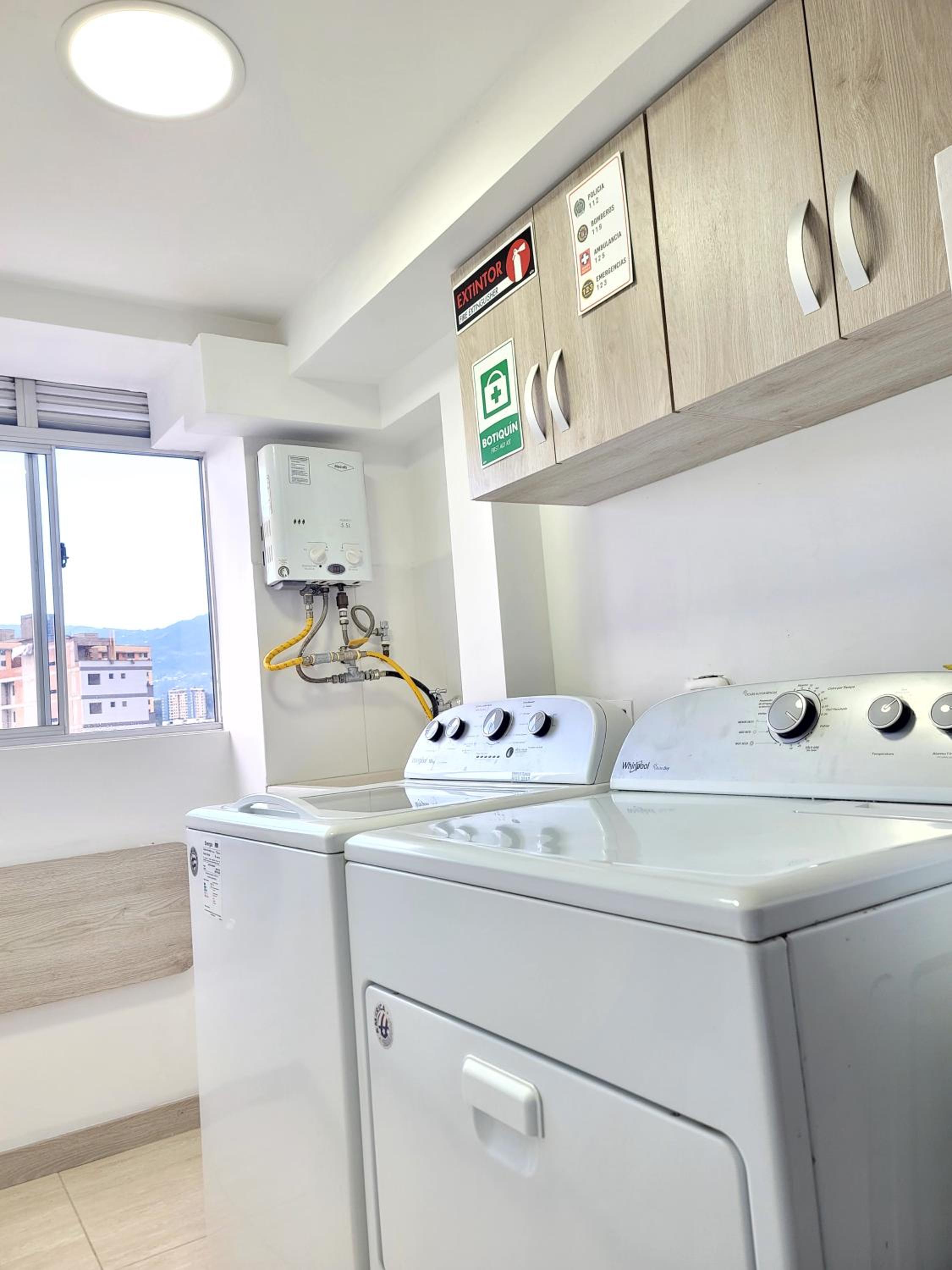 Modern 2/2 Apartment in Sabaneta with City View