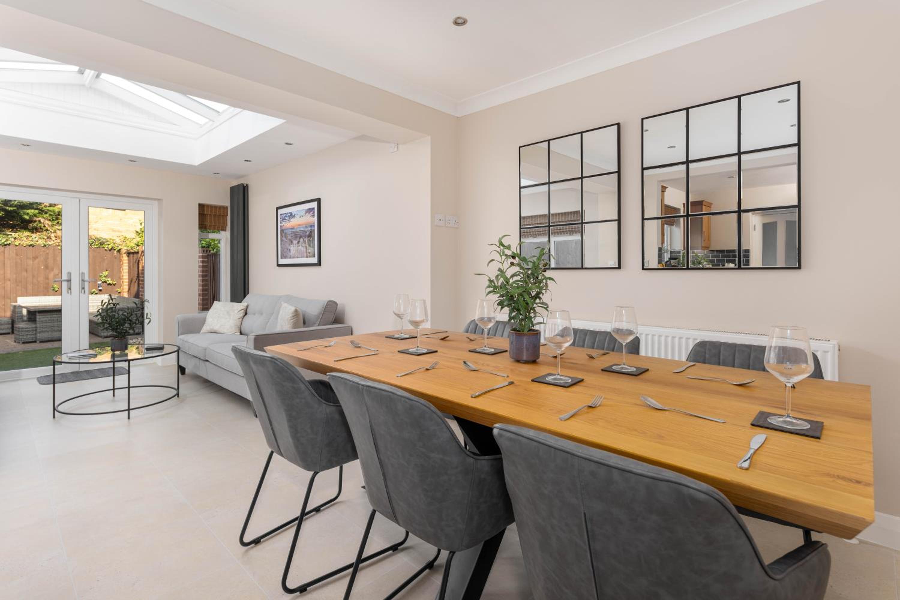 Air Host & Stay - Ennerdale House - Formby