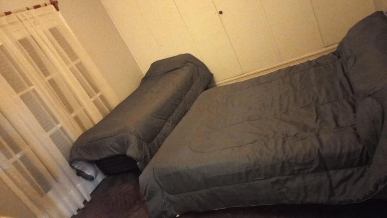 HOSTAL HOUSE REYMON,habitaciones privadas
