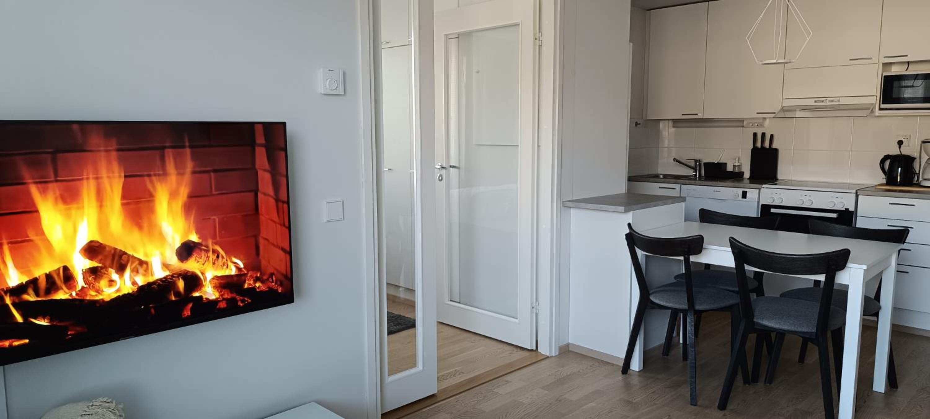 Kodikas huoneisto, oma sauna, ilmainen pysäköinti