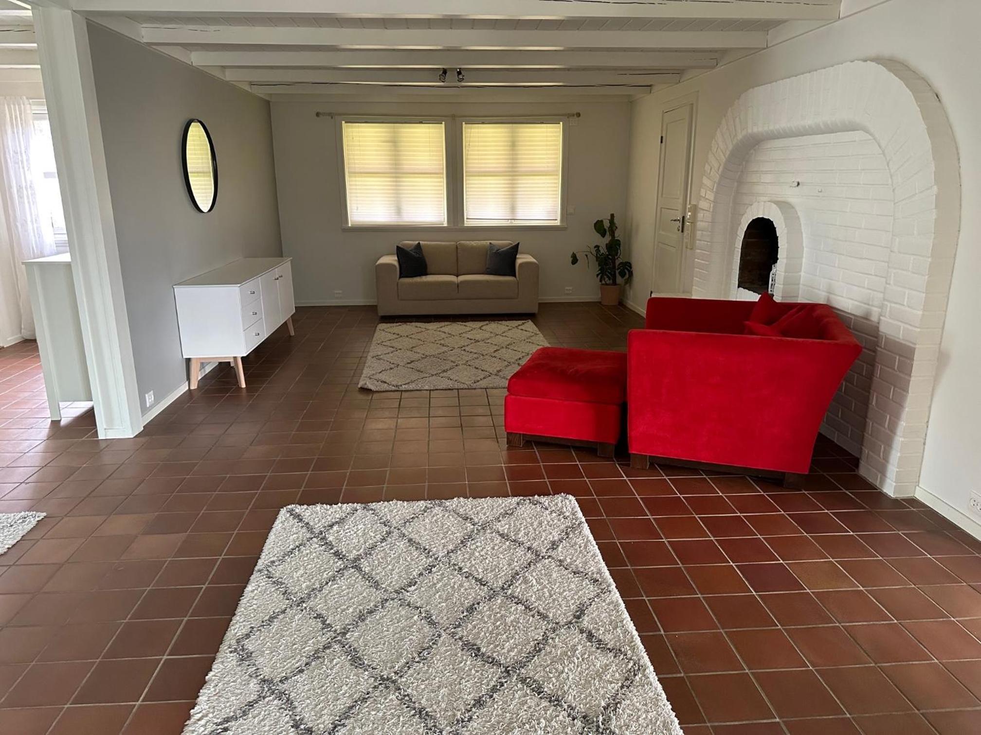 Stor villa sentralt på Leknes view 3