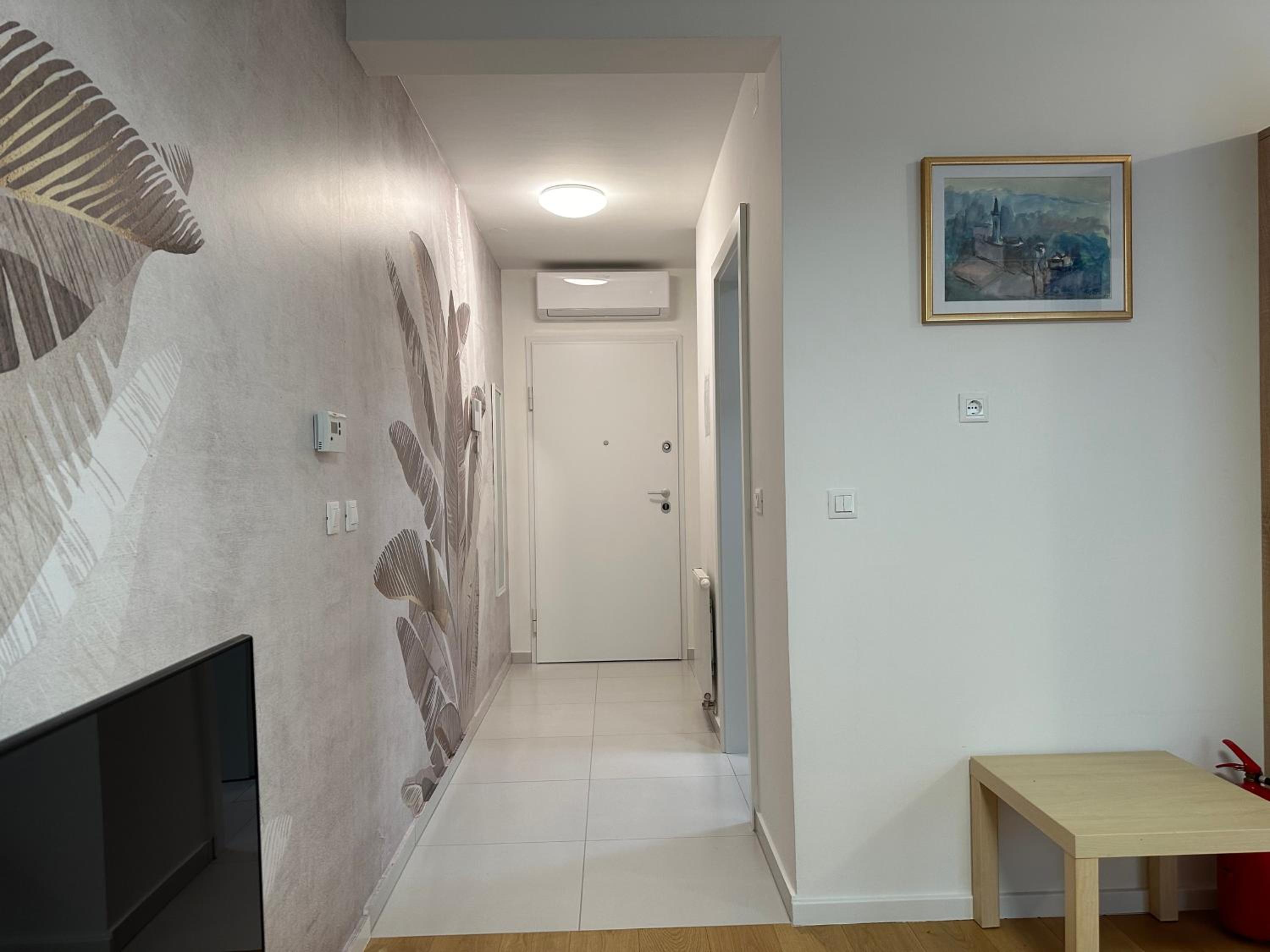 Thyke Apartment