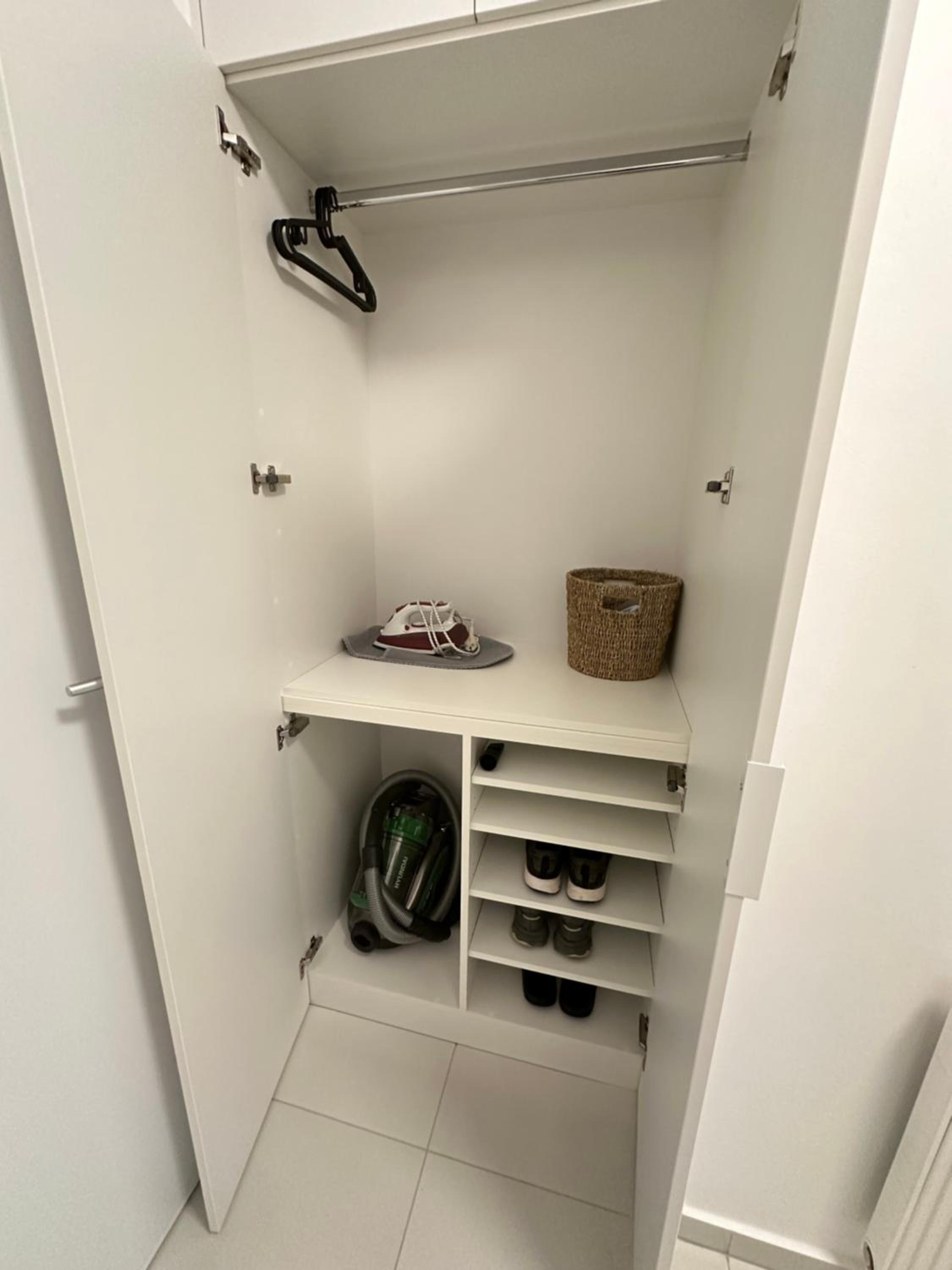 Thyke Apartment