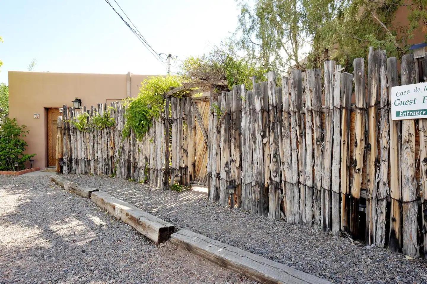 Hotel Santa Fe Bed & Breakfast - Image 1