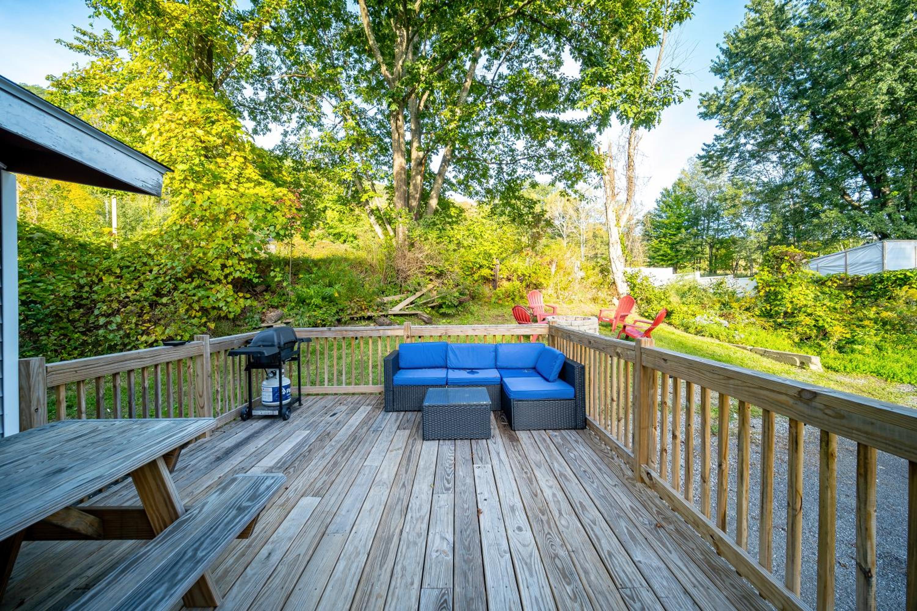 Rustic Catskills Farmhouse with Lake Views & Wildlife view 5