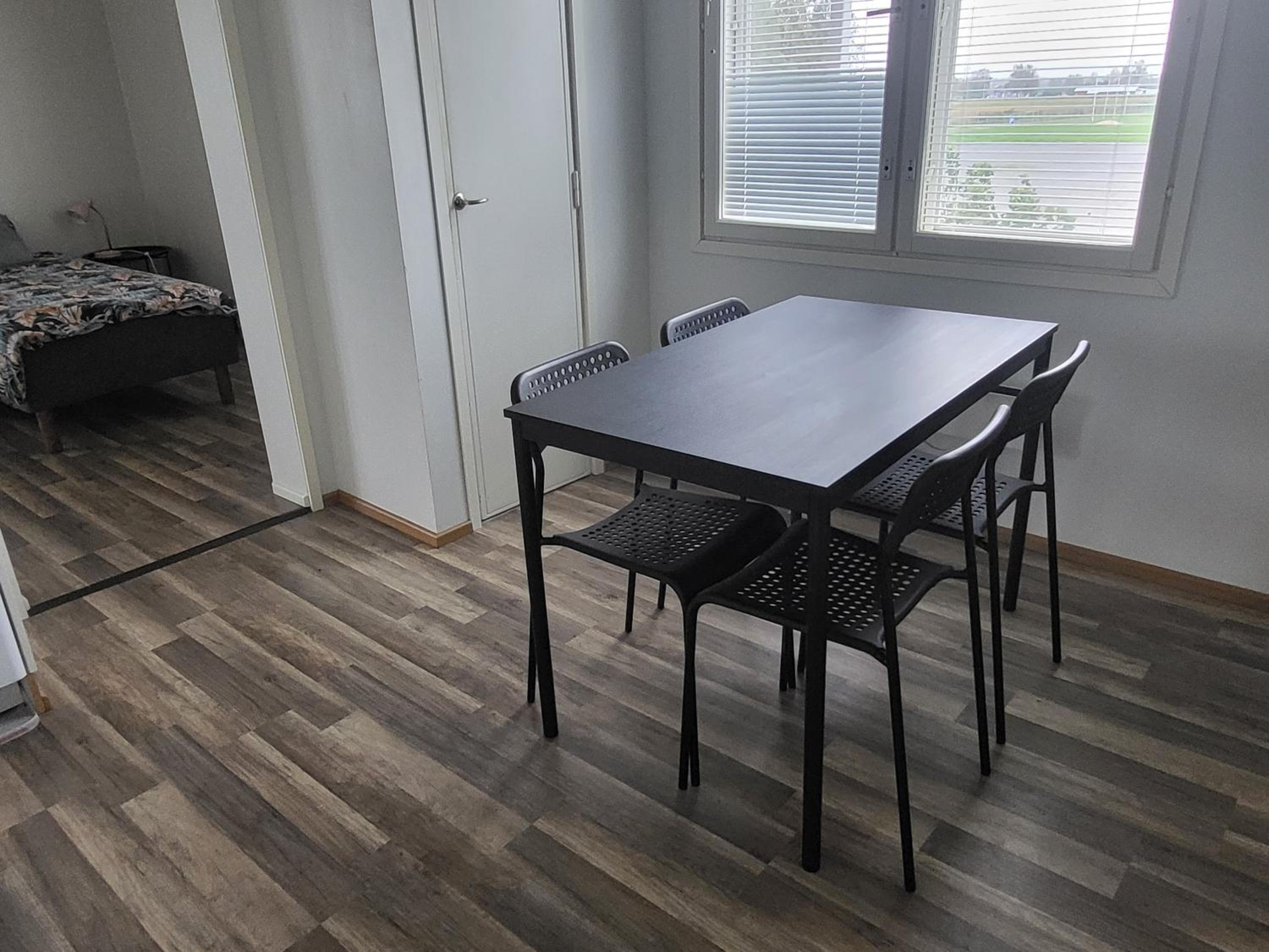 Studio with kitchen, great location