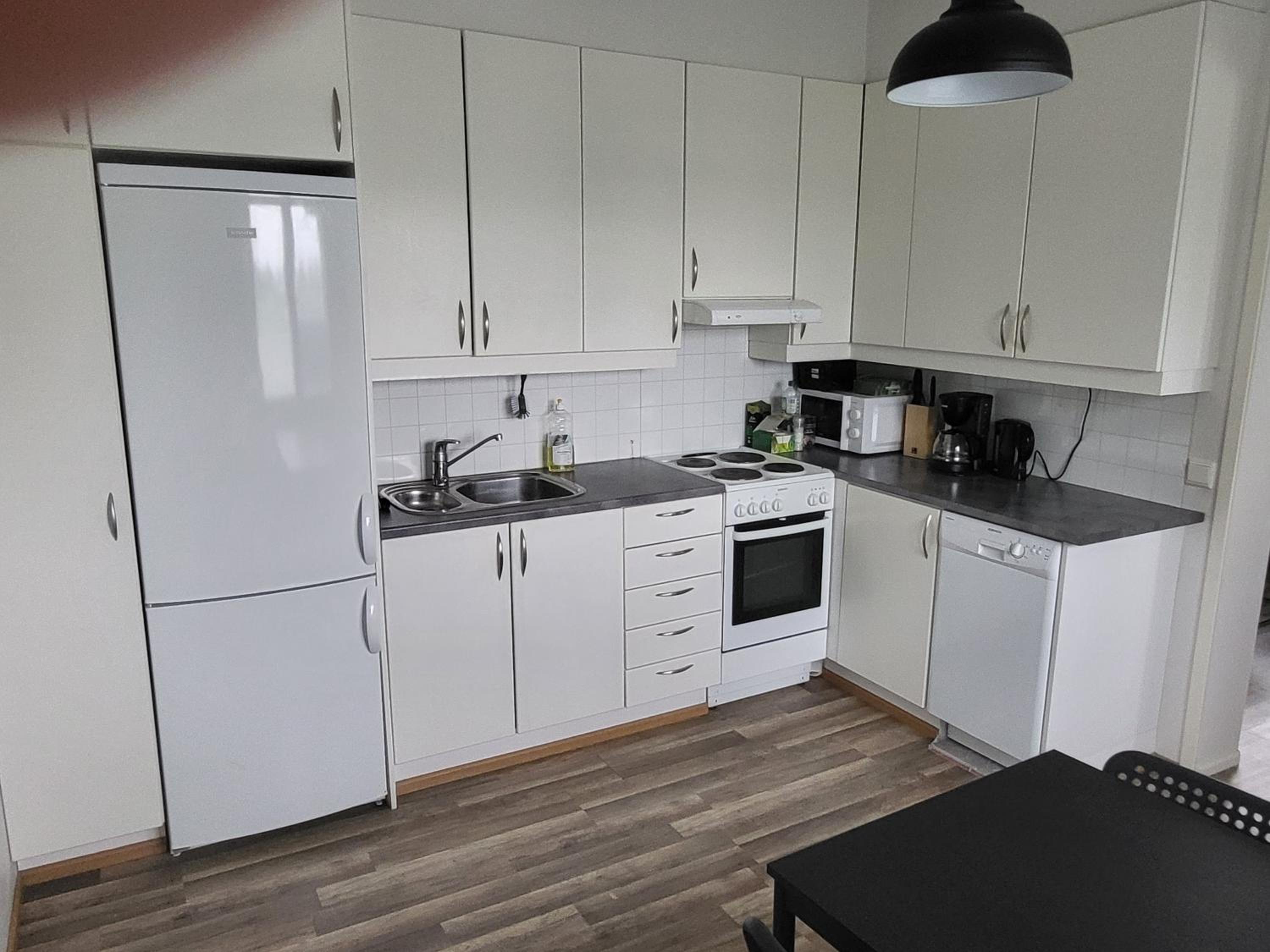 Studio with kitchen, great location
