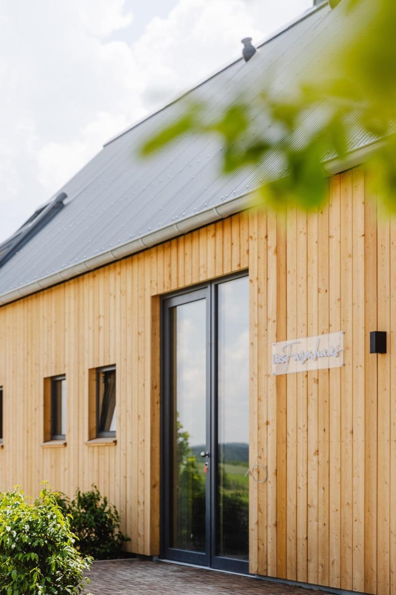 Das Farmhaus - Premium Ferienhaus - Auf den Moselhöhen - Pool, Sauna, Kino, Garten
