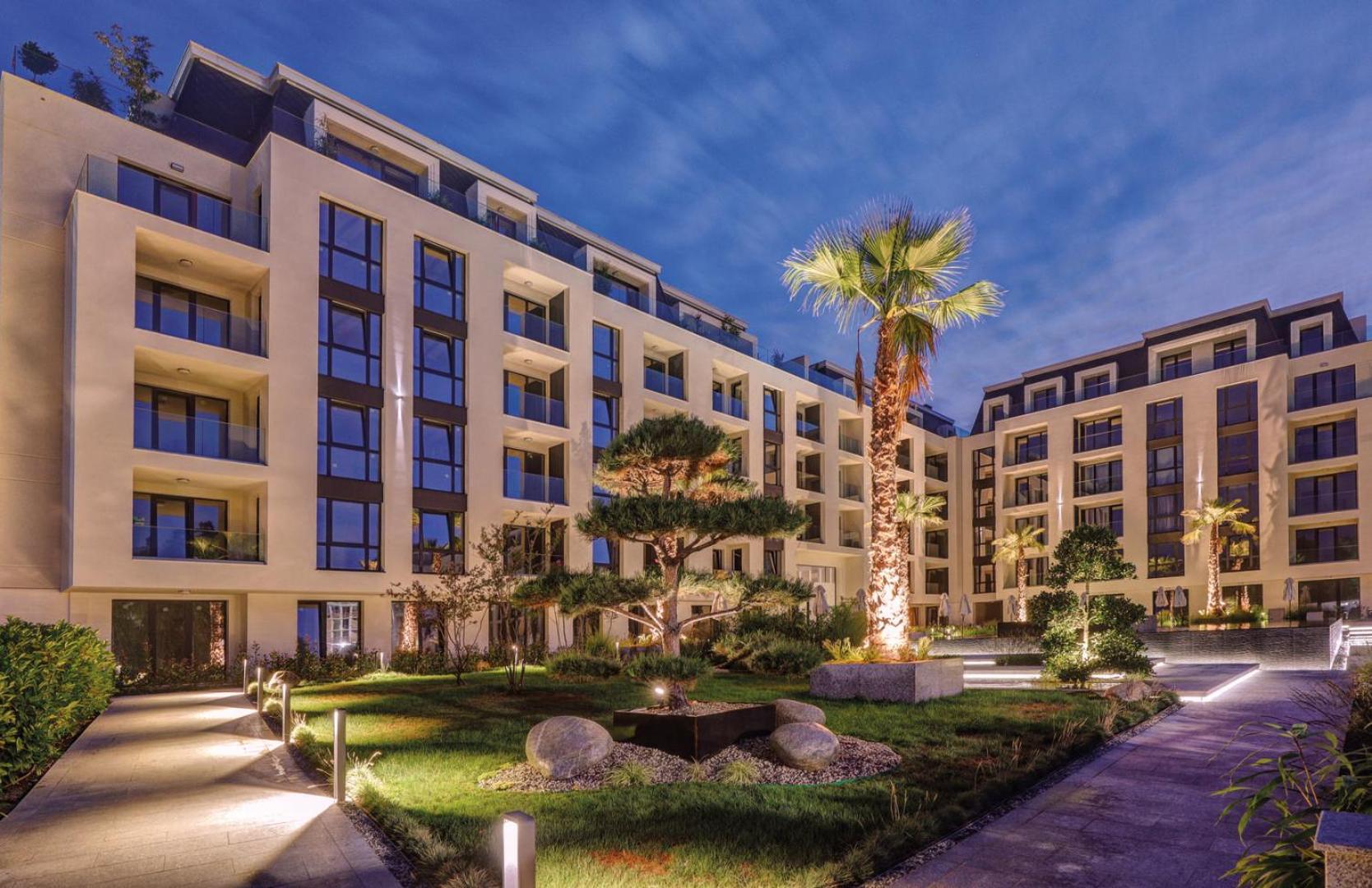 Luxury Apartments in complex Azur - next to the BEACH !