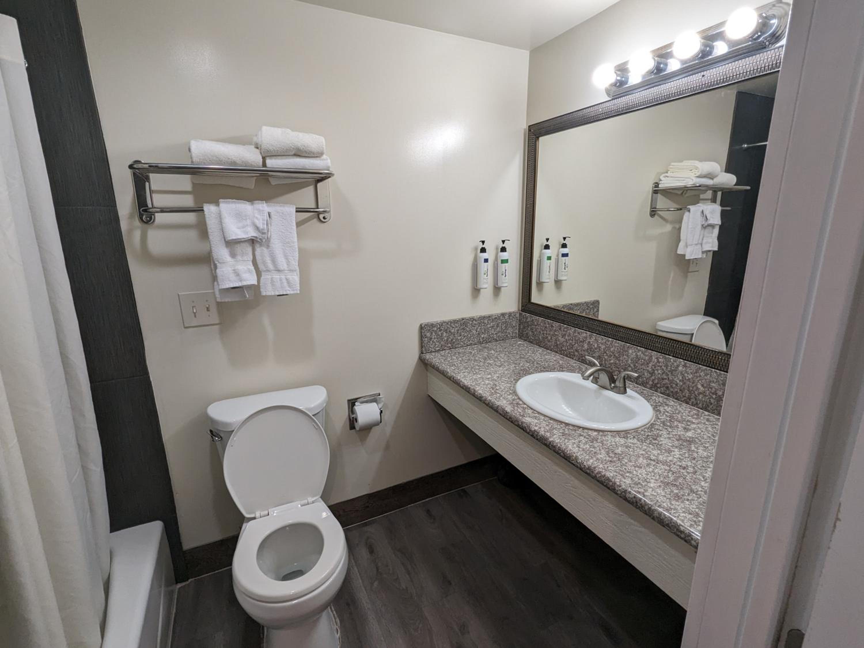 Valley Inn - Property Image 27