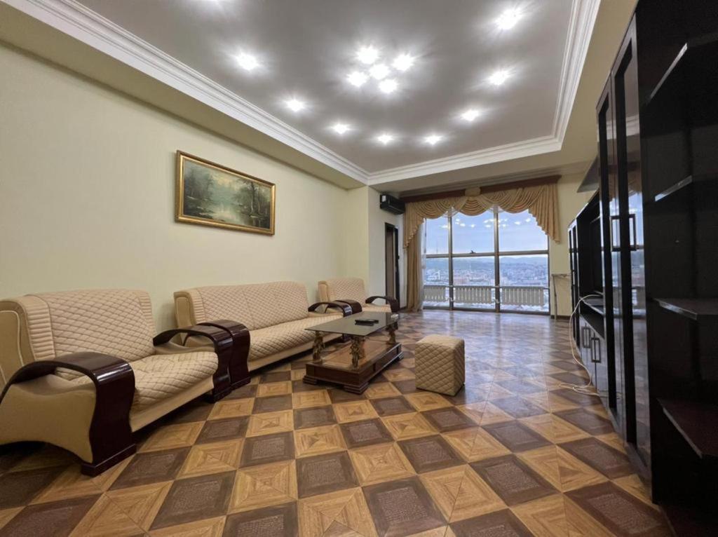 2Bedroom Apartment Near DALMA Garden Mall