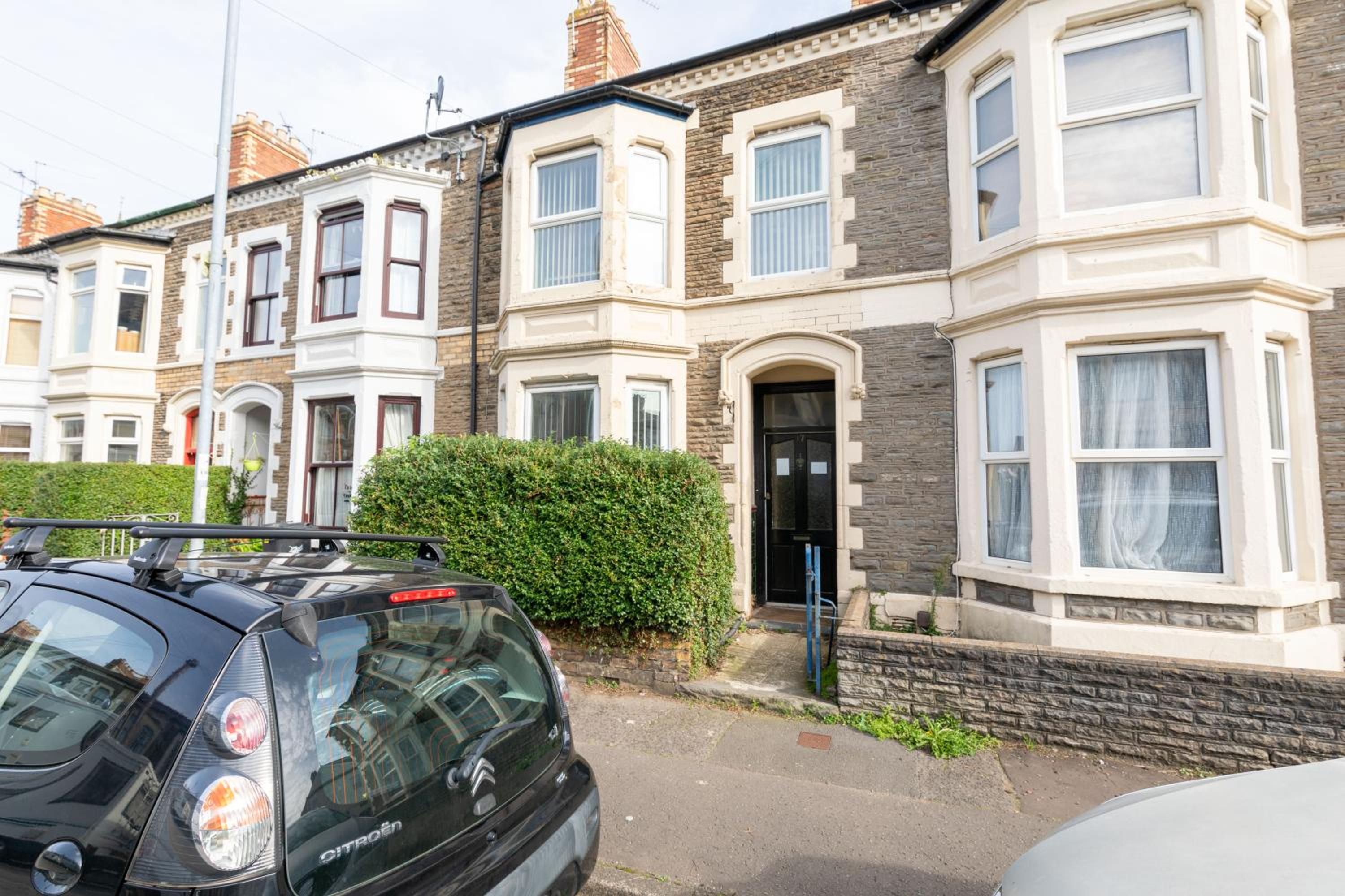 StayRight 3-Bed Home Near Central Cardiff- Sleeps 6, Twin Or King Beds
