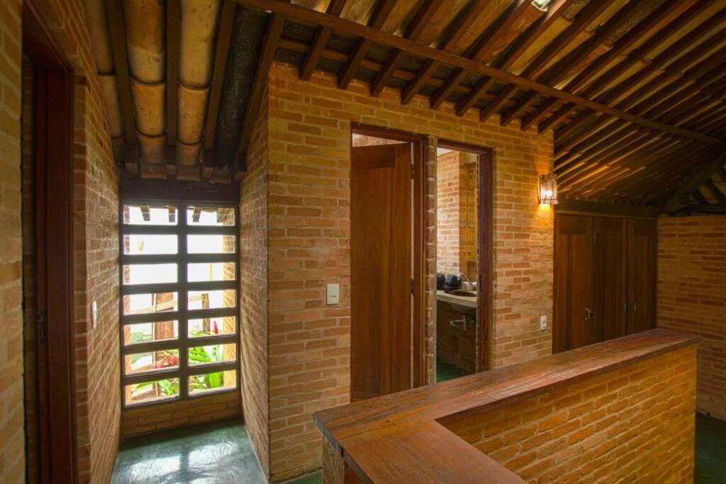 Casa Praia da Feiticeira Condomínio Fechado