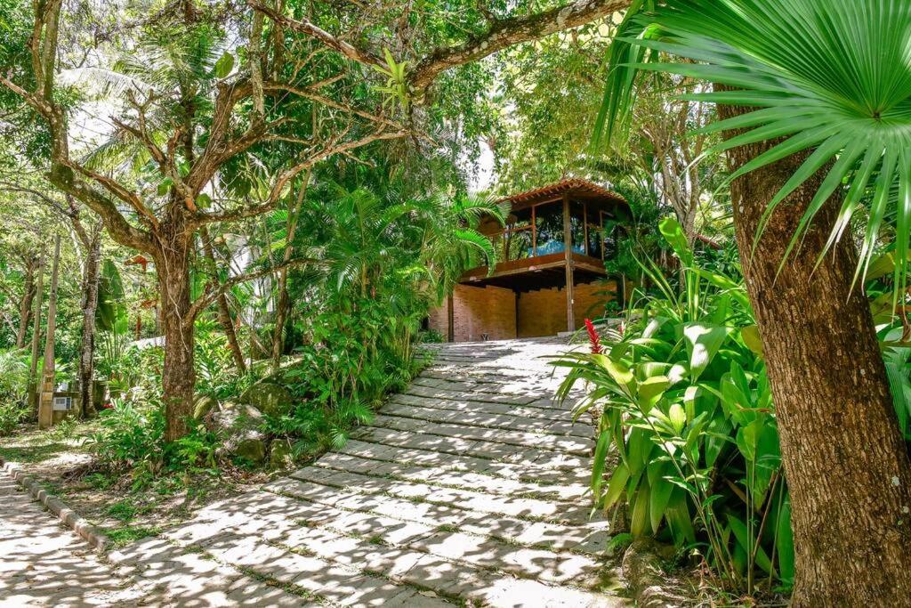 Casa Praia da Feiticeira Condomínio Fechado