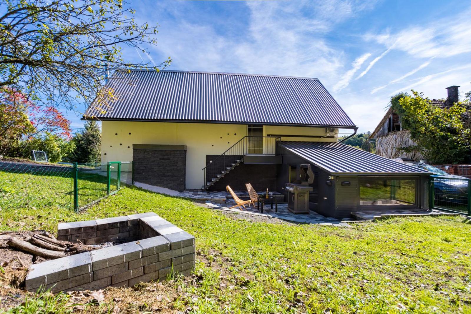 House Veles view 3