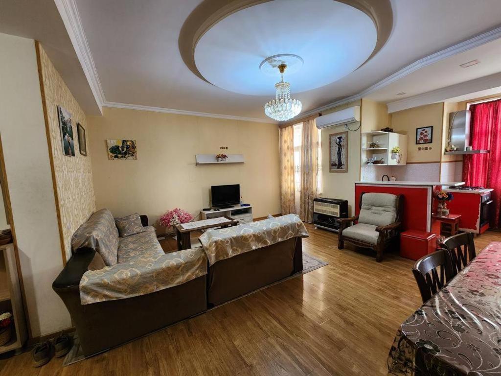 Apartment on David Aghmashenebeli Avenue