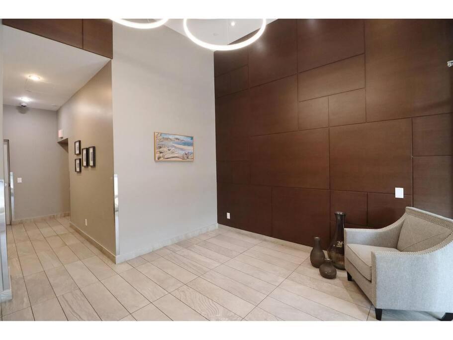 Cambie&Elizabeth Park 2BDR/Parki