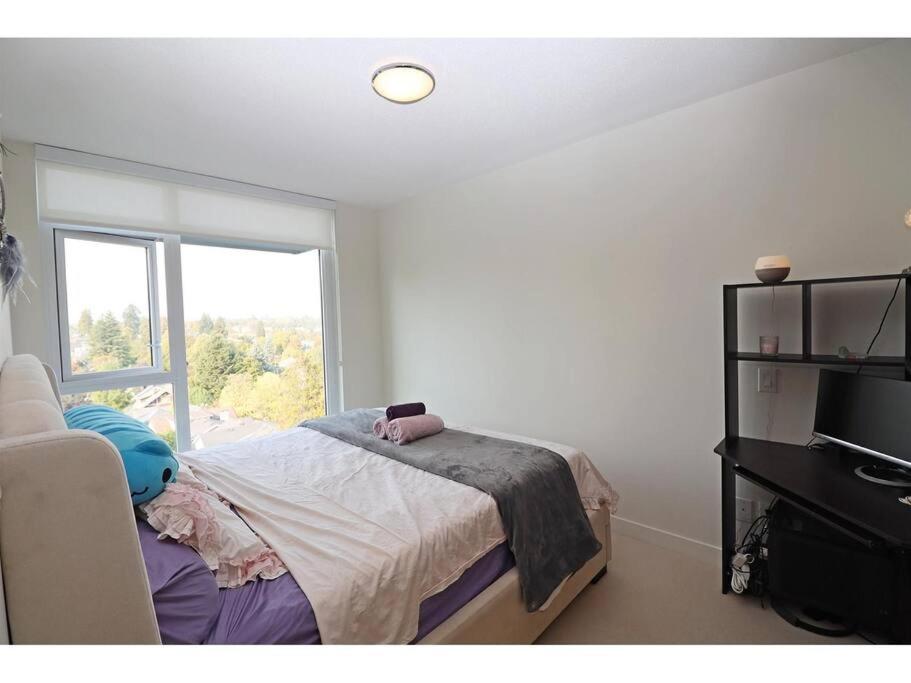 Cambie&Elizabeth Park 2BDR/Parki