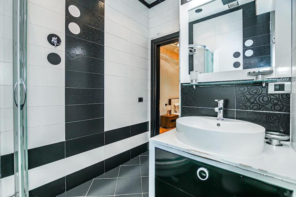 Baku Apartment PRMD 85