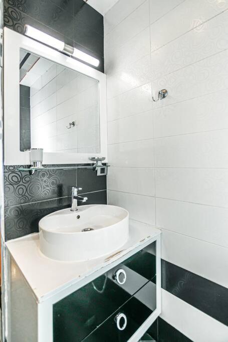 Baku Apartment PRMD 85