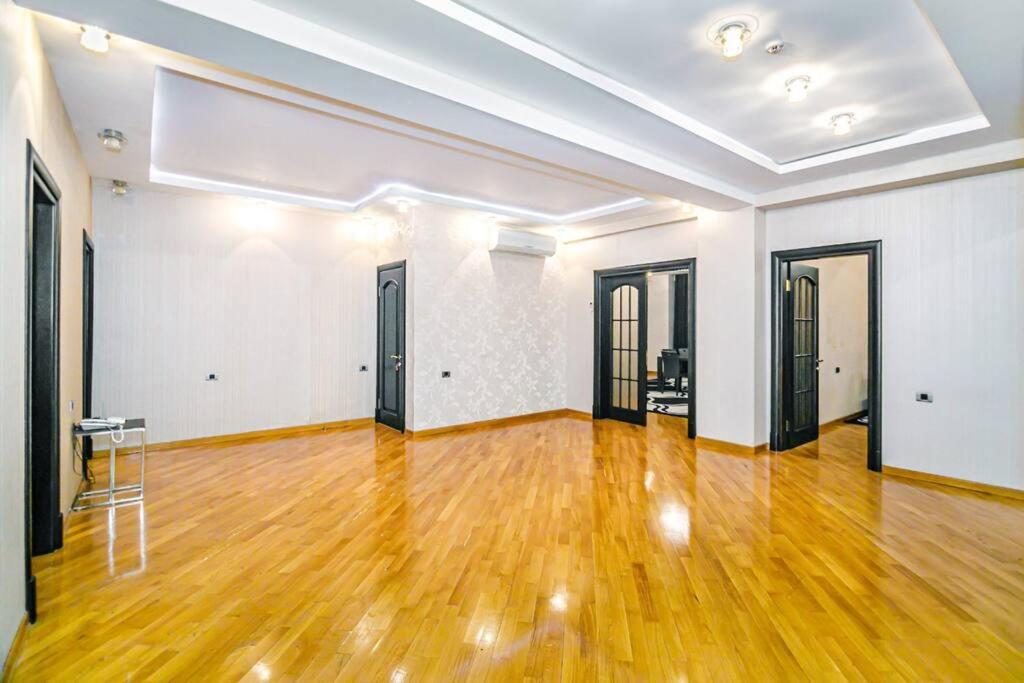 Baku Apartment PRMD 85