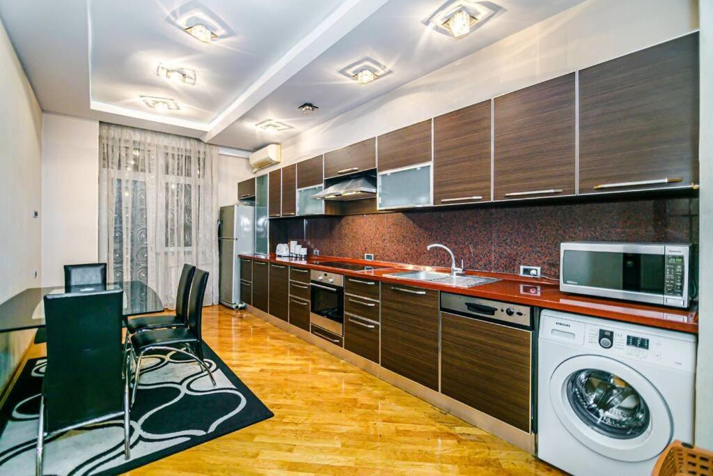 Baku Apartment PRMD 85