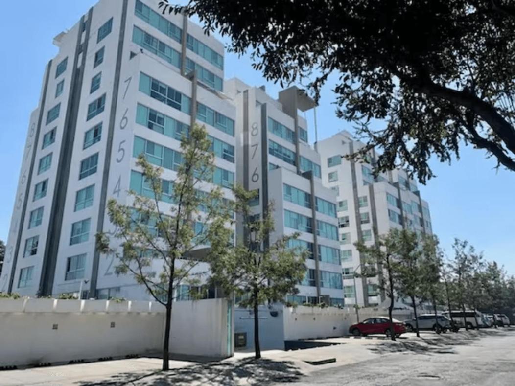 3 Bed sheets with pool and Gym in "Uno Urban Life view 4