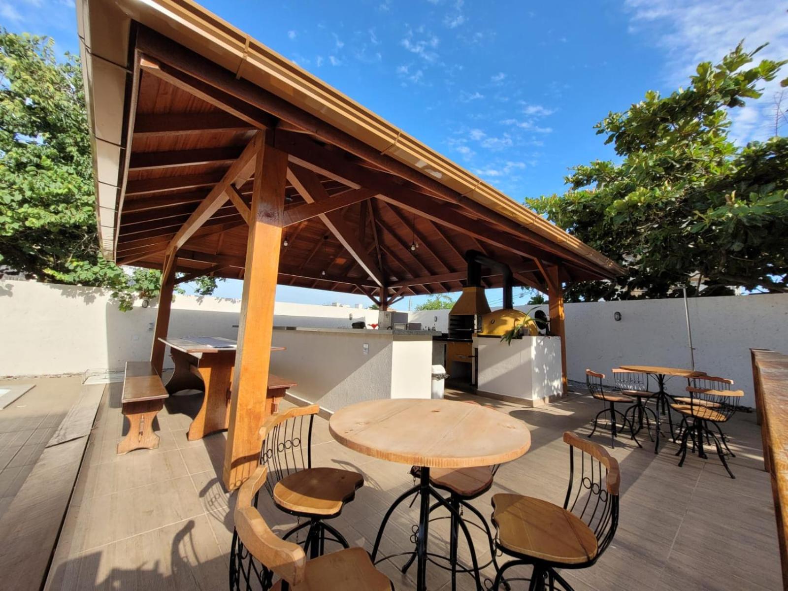 Casa com piscina ingleses 0161
