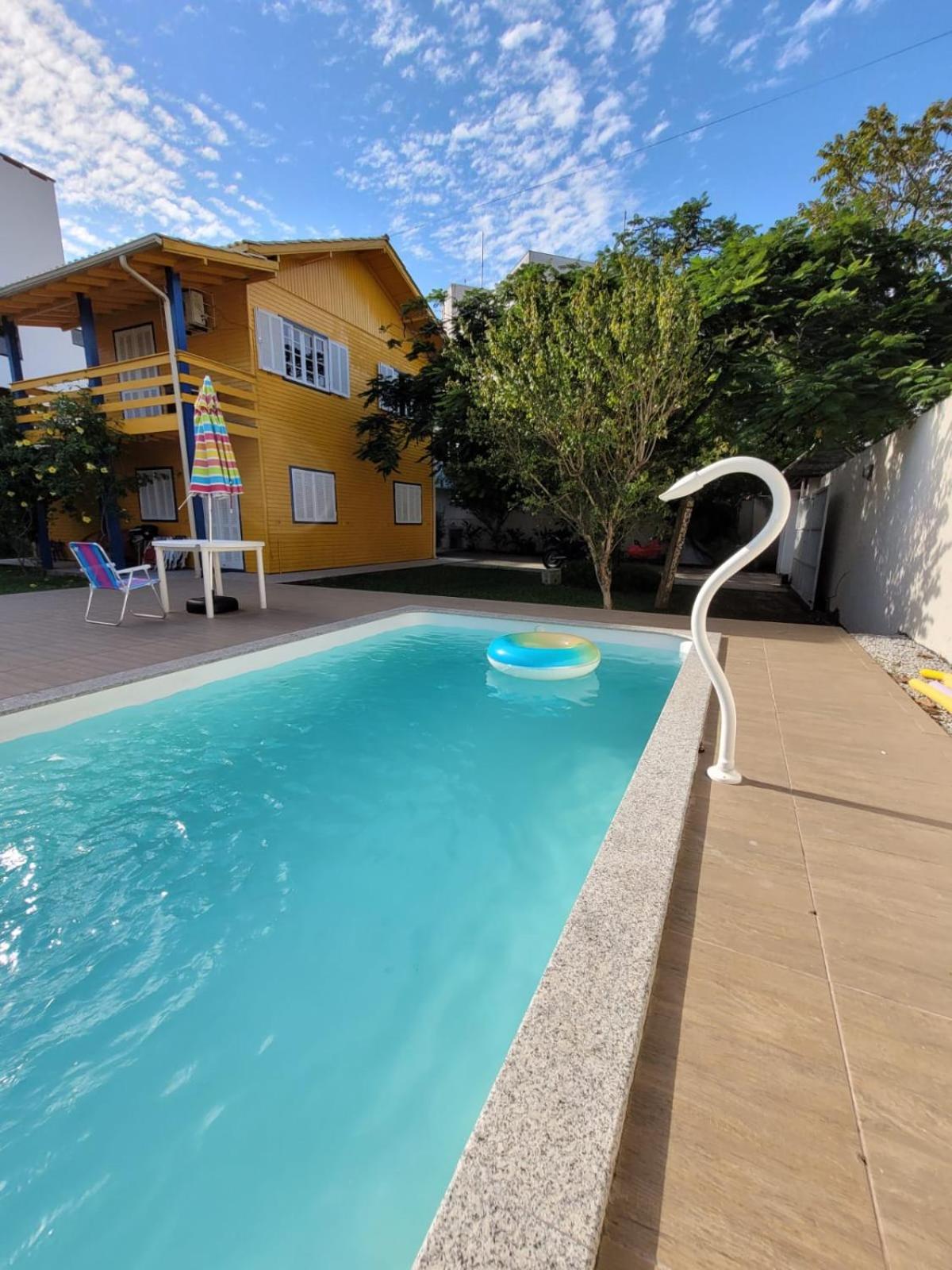 Casa com piscina ingleses 0161