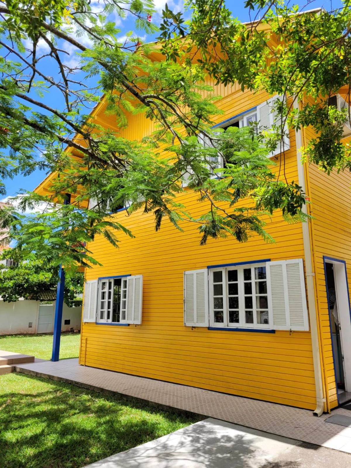Casa com piscina ingleses 0161