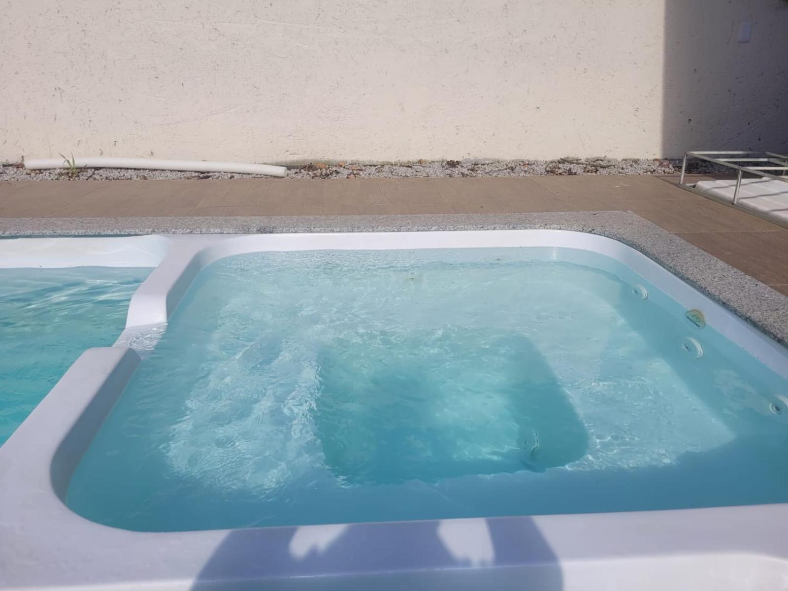 Casa com piscina ingleses 0161