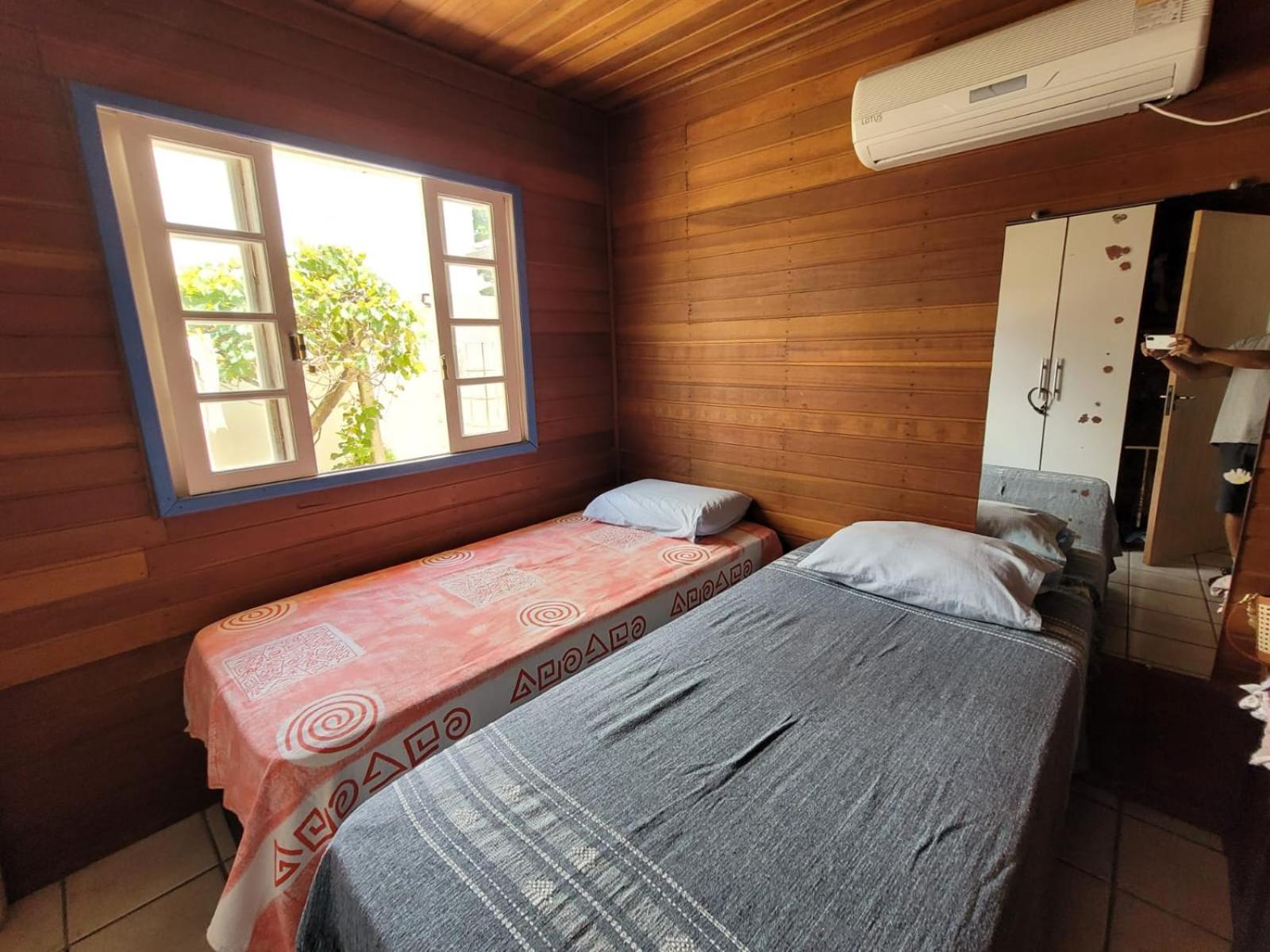 Casa com piscina ingleses 0161