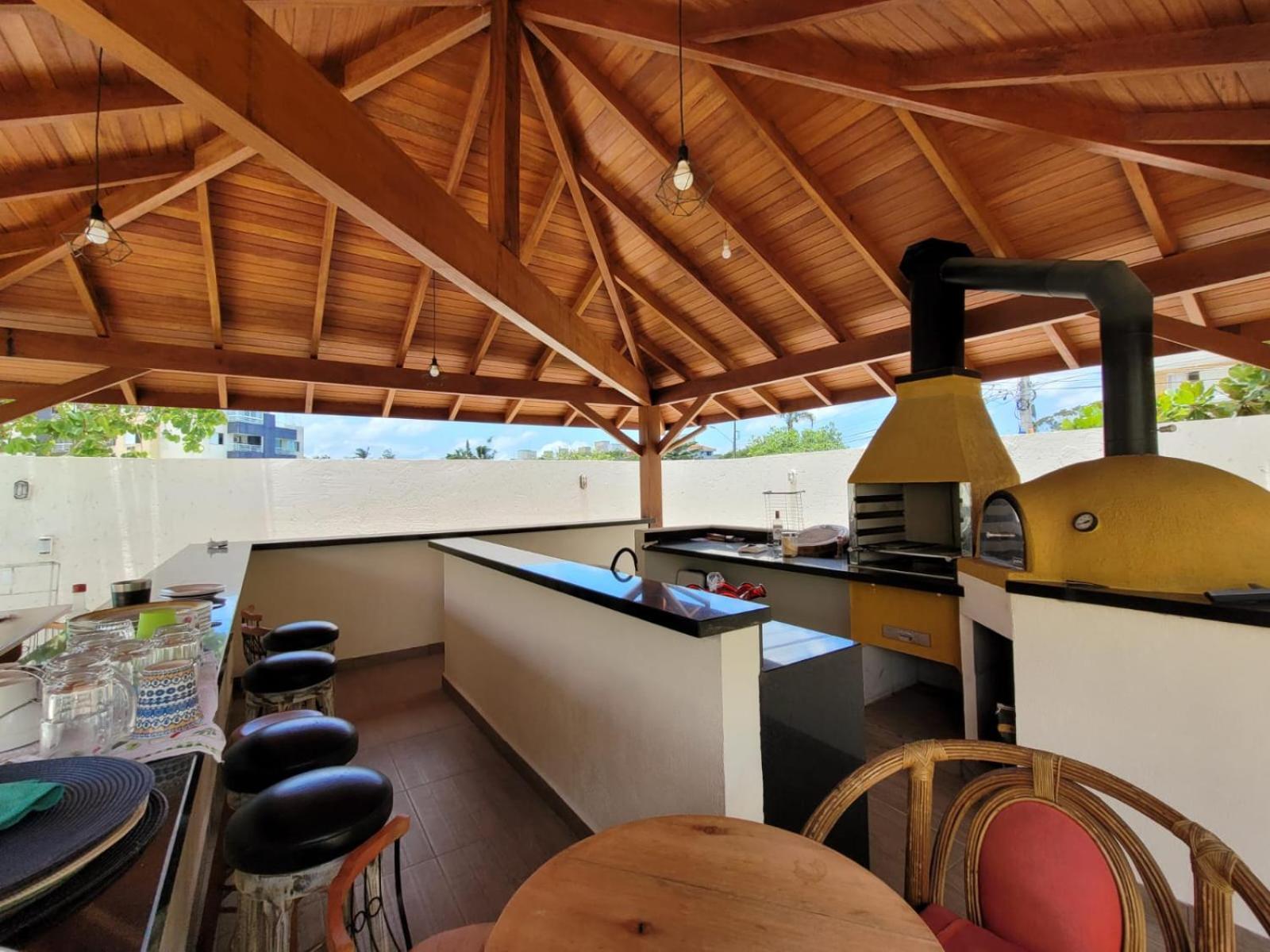 Casa com piscina ingleses 0161