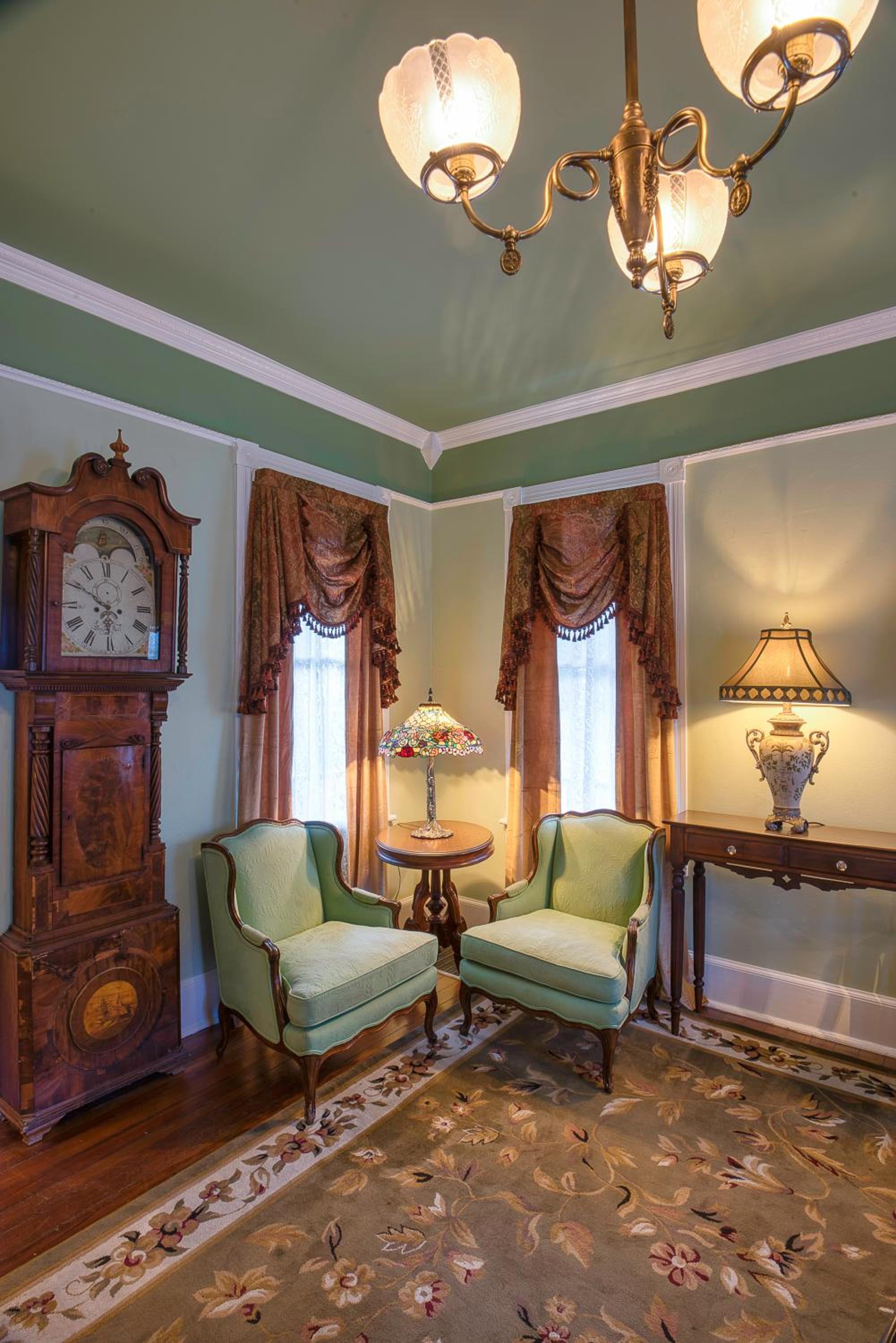 Victorian House Bed and Breakfast