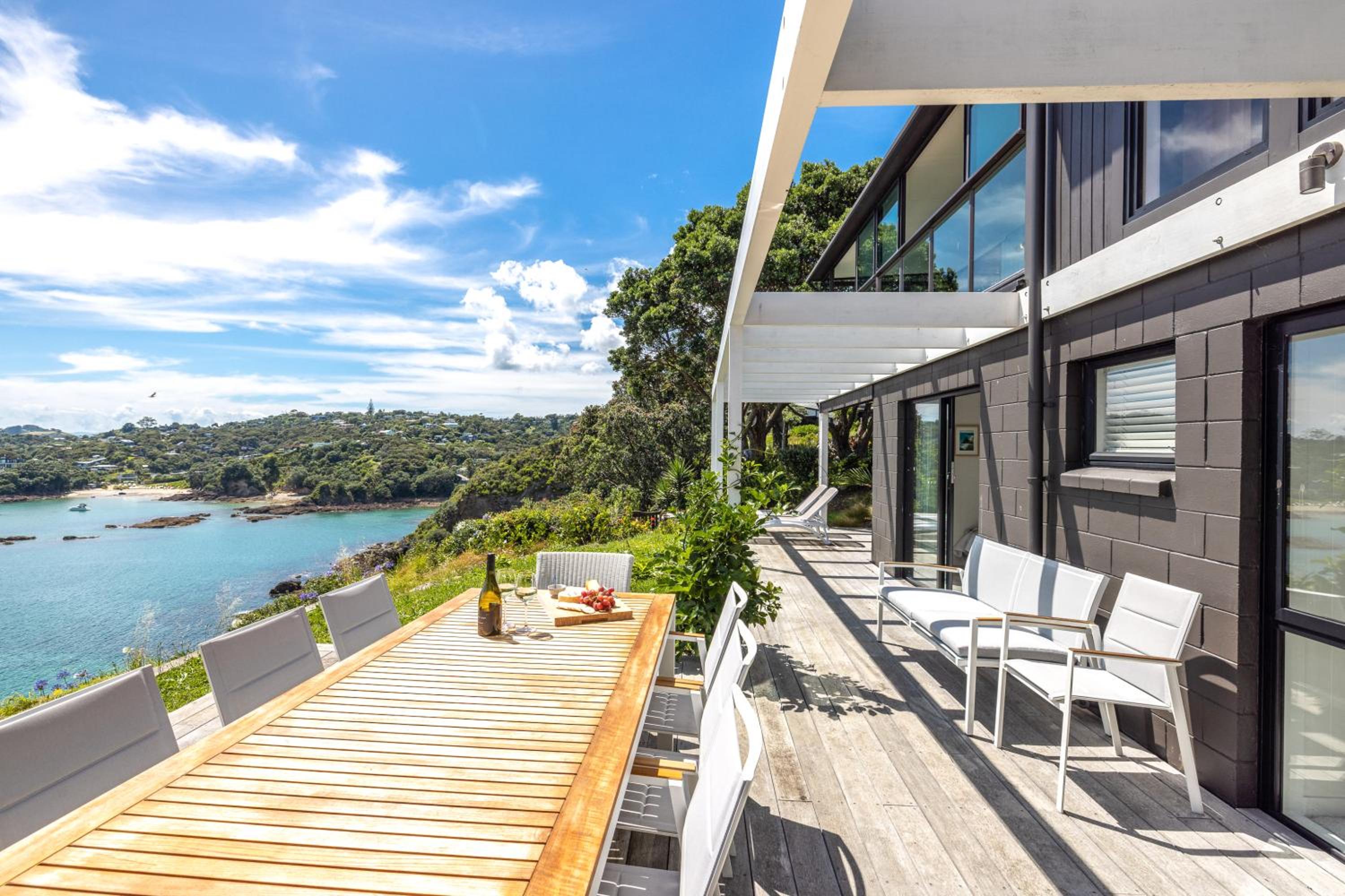 Clifftop Sanctuary - Stay Waiheke view 2