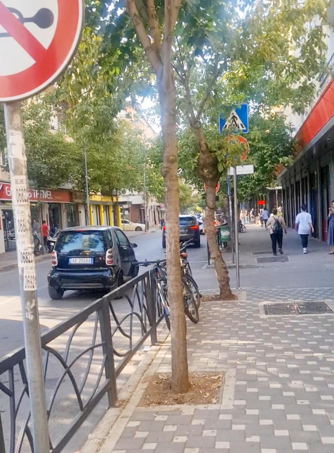 SweetHome Tirana Center, Skanderbeg Square