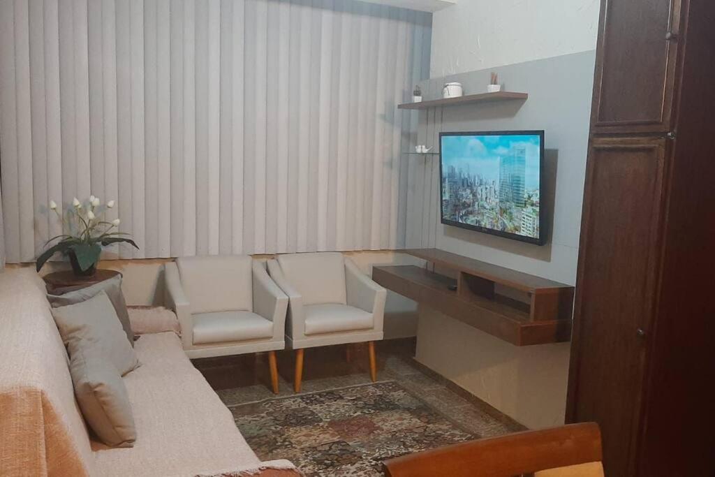 Guarapari. ES. Alugo excelente apartamento a 100 m do mar.