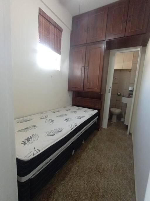 Guarapari. ES. Alugo excelente apartamento a 100 m do mar.