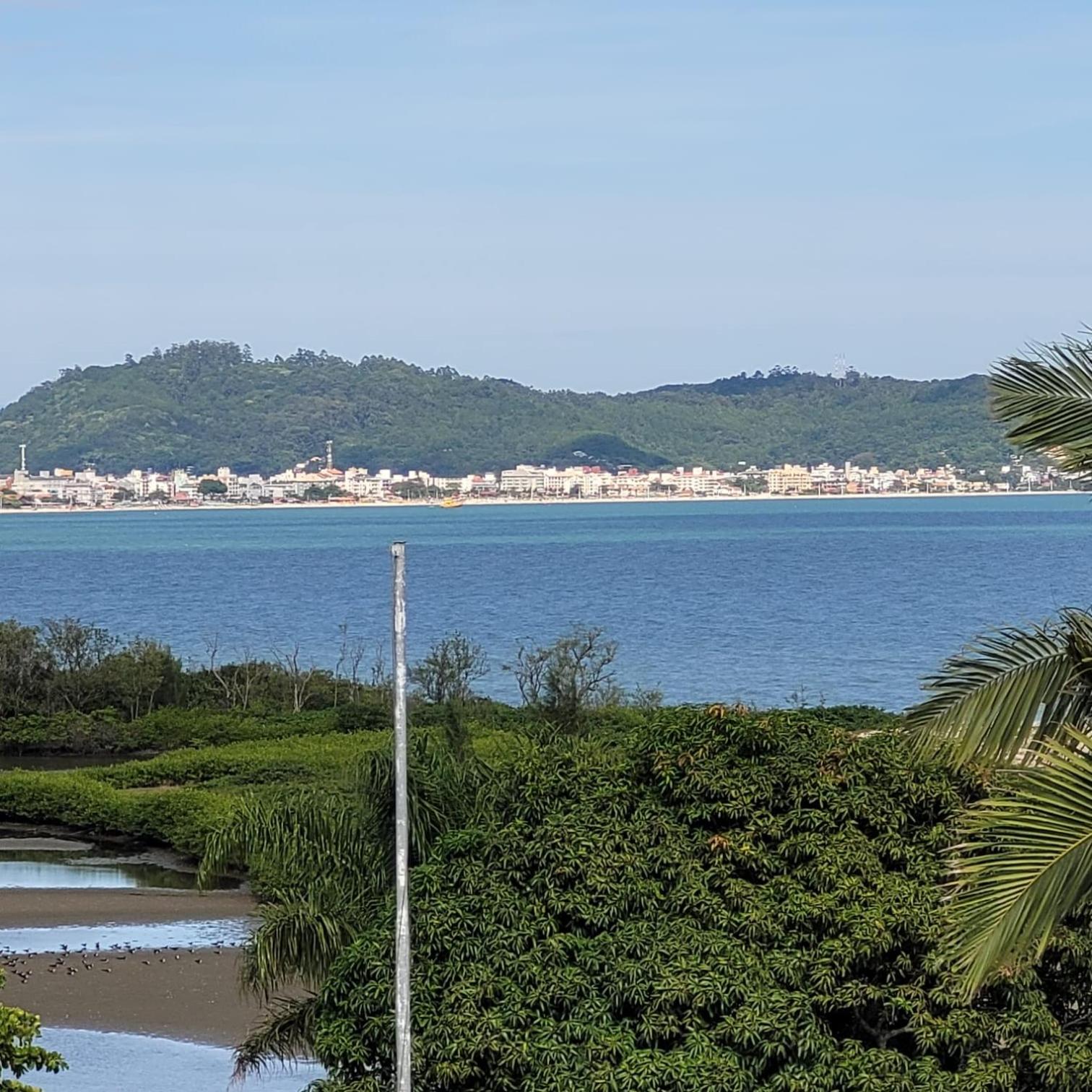 Ape frente praia Ponta das Canas/3min Canasvieiras