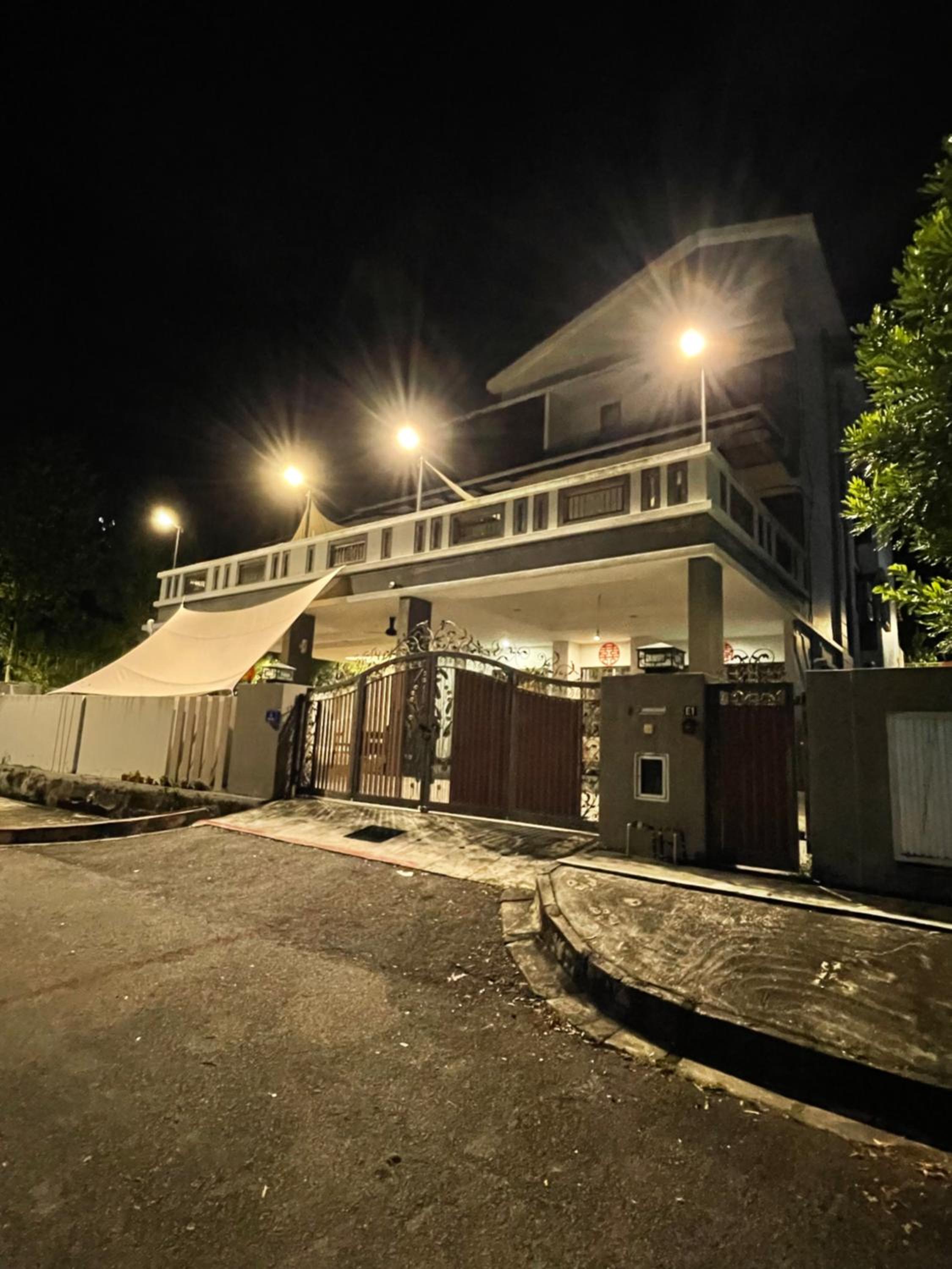 18PAX 4BR Villa with Kids Swimming Pool, TV, BBQ near SPICE Arena Penang photo 5