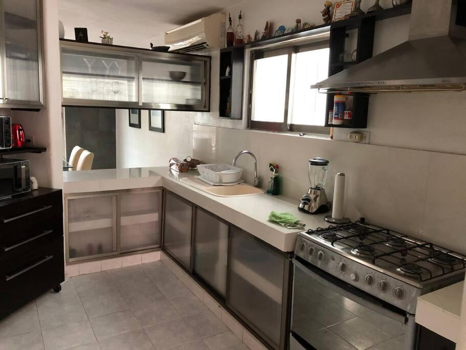 Beautiful Home by the Beach - 3Bedrooms, 2.5Baths