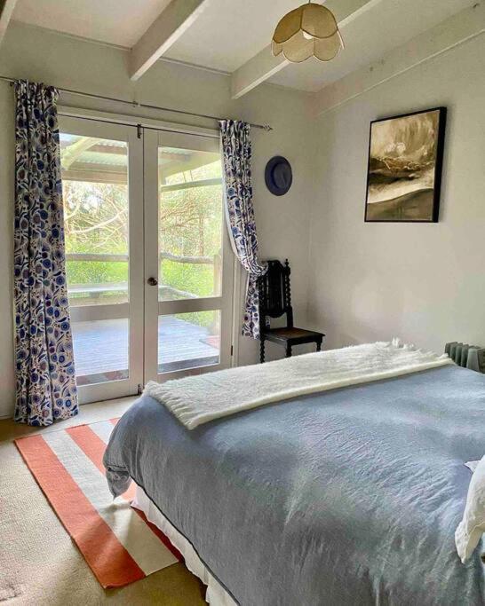 The Cloud House Hampton - Rustic Alpine Retreat