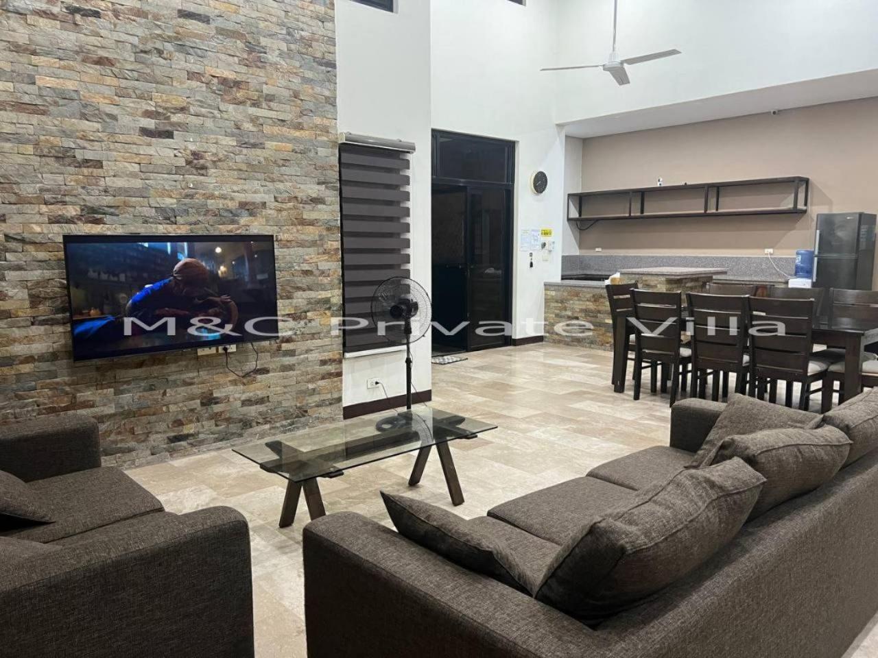 M&C Private Villa, Angeles City view 5