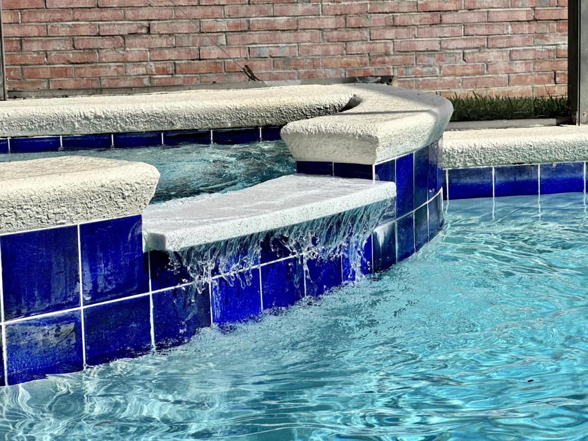 Gated And Close To Disney Private Pool And Spa view 4