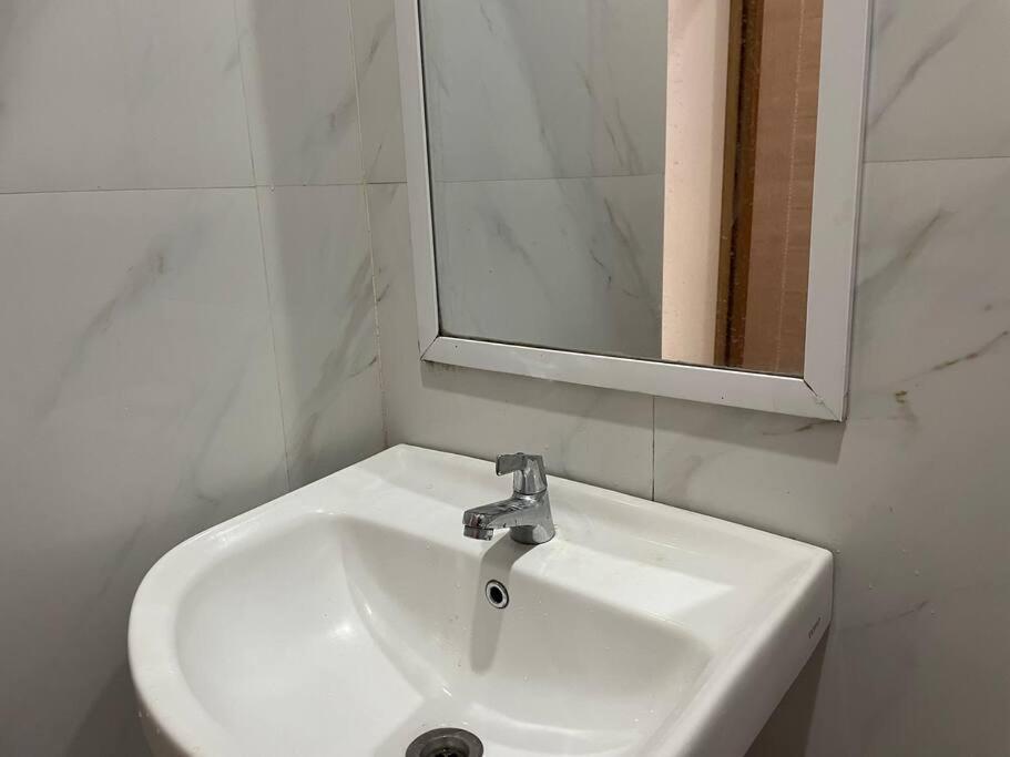 SYARIAH - Beautiful 3BR Home - 8 min from Centre by Sakura view 4
