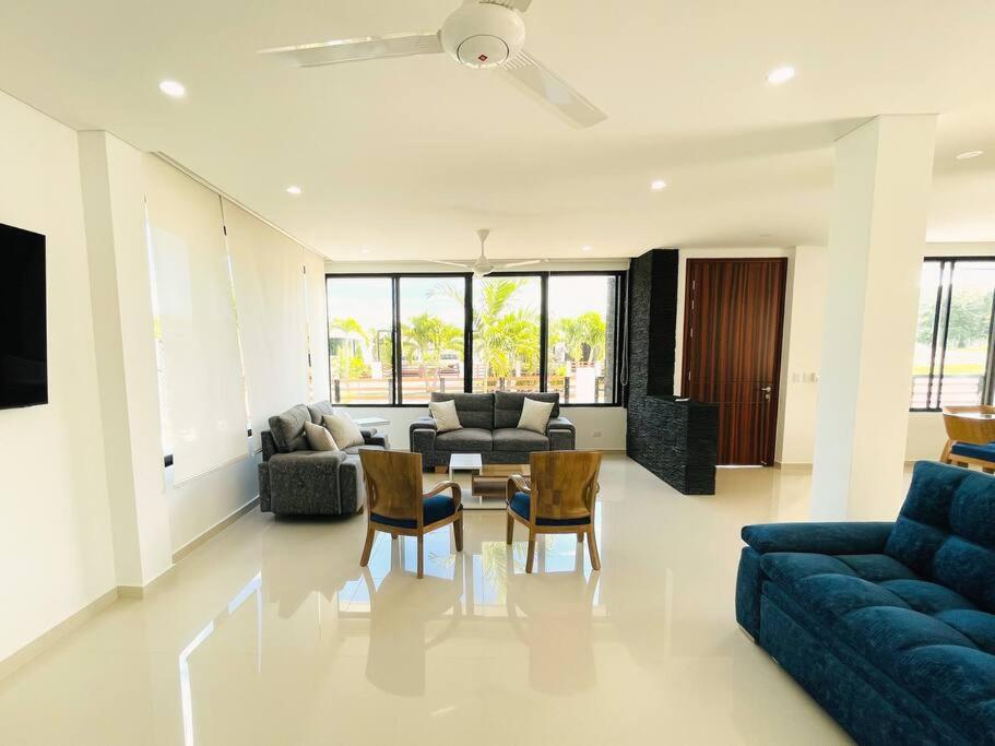 Casa vacacional con piscina privada en Girardot - Casa Tierra Linda