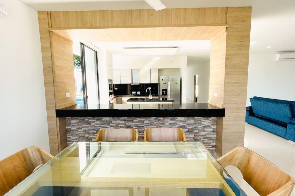 Casa vacacional con piscina privada en Girardot - Casa Tierra Linda