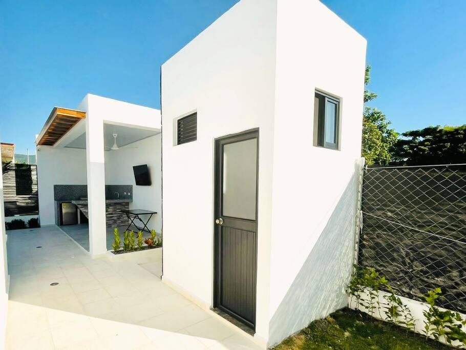 Casa vacacional con piscina privada en Girardot - Casa Tierra Linda