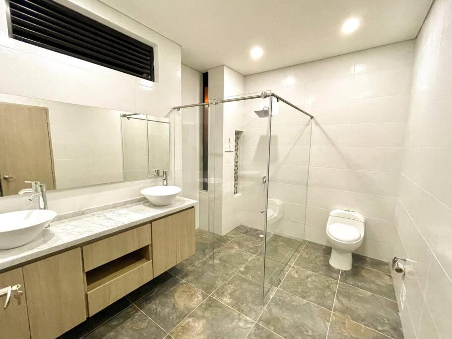 Casa vacacional con piscina privada en Girardot - Casa Tierra Linda