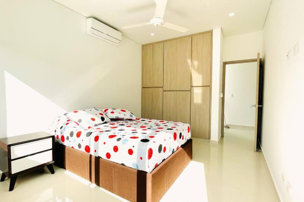 Casa vacacional con piscina privada en Girardot - Casa Tierra Linda